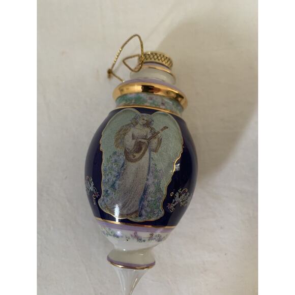Vintage Heirloom Porcelain Bradford Editions Ornament Symphony of Angels Set 2 - Picture 4 of 7